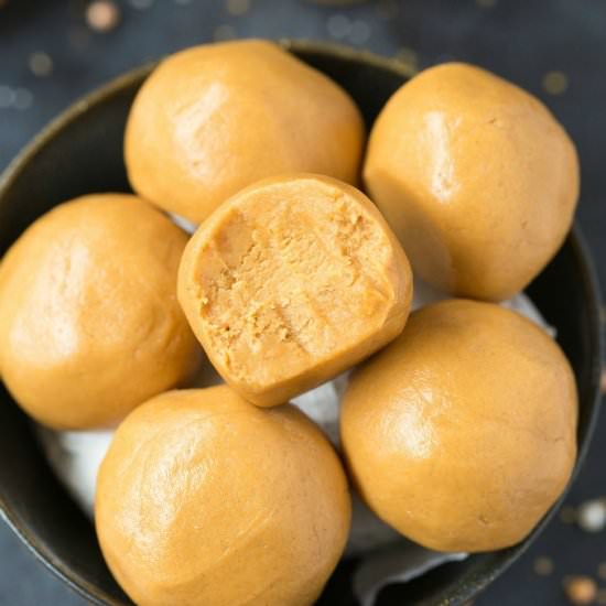 3 Ingredient Peanut Butter Balls