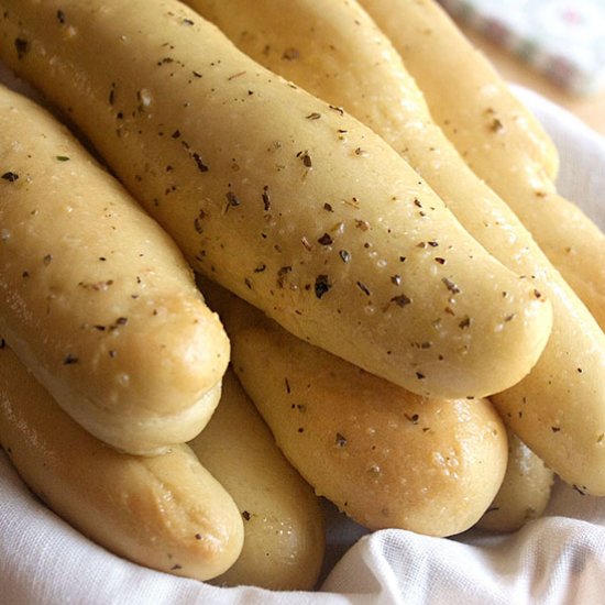 Garlic Butter Breadsticks