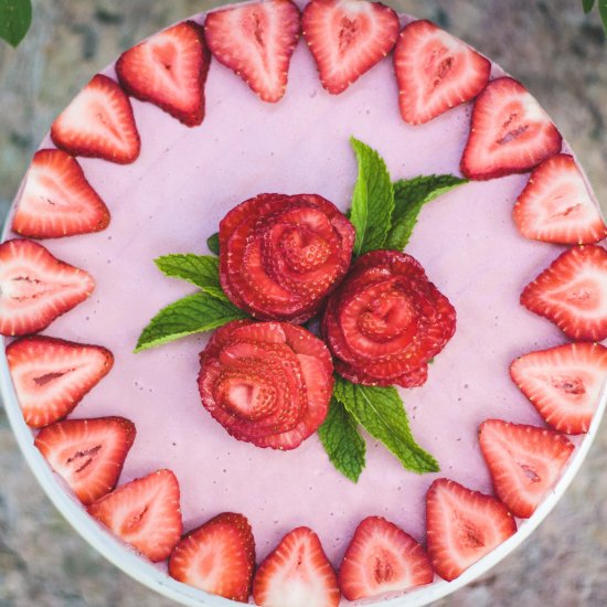 Raw Strawberry Cheesecake