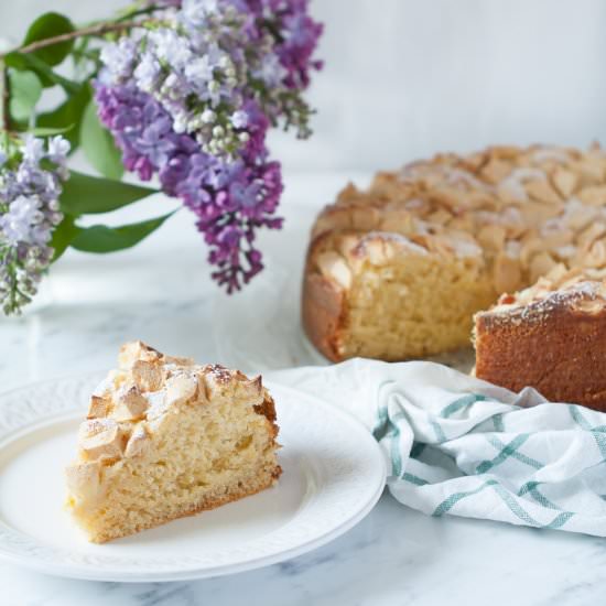 Apple Yeast Cake