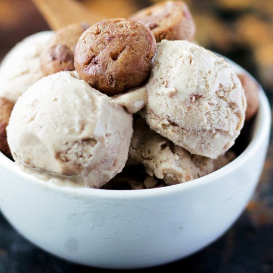 Raw vegan vanilla ice cream