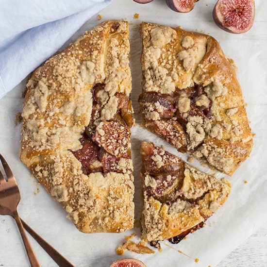 Fig Crumble Tart with Honey Ricotta