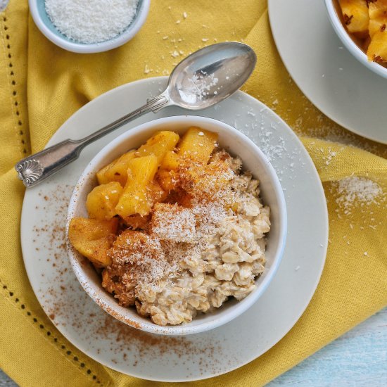 Stewed pineapple overnight oats