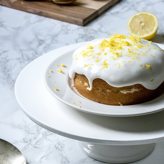 Lovely Lemon Drizzle Cake