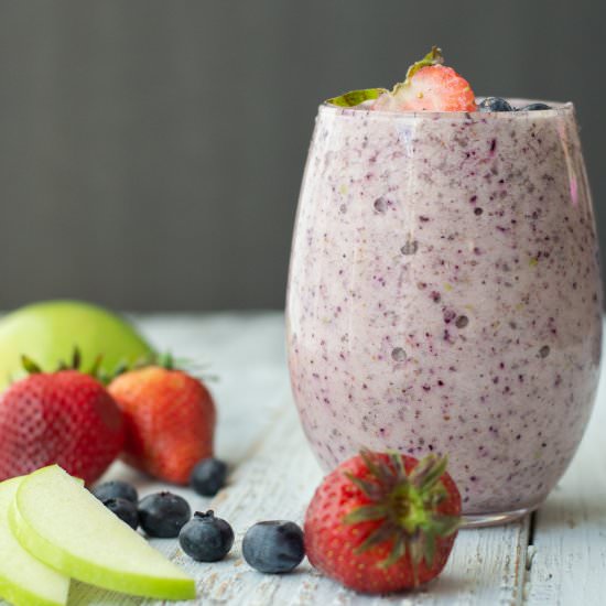 Apple Berry Collagen Smoothie