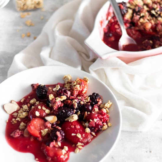 Berry Crisp with Granola Crumble