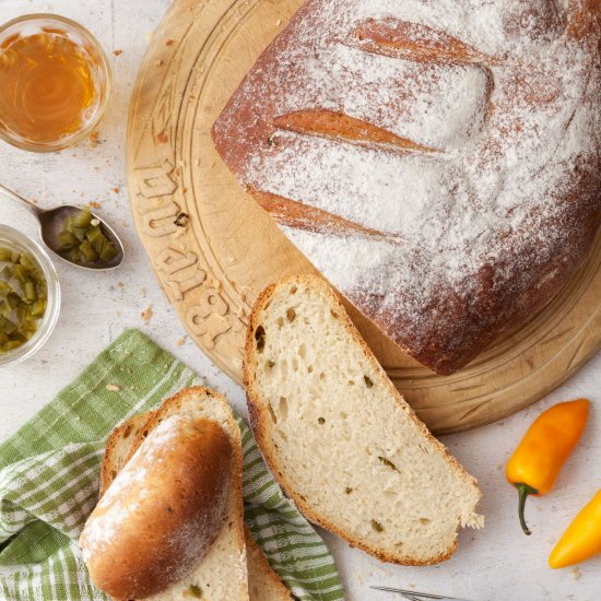 CHEESY JALAPEÑO BEER BREAD