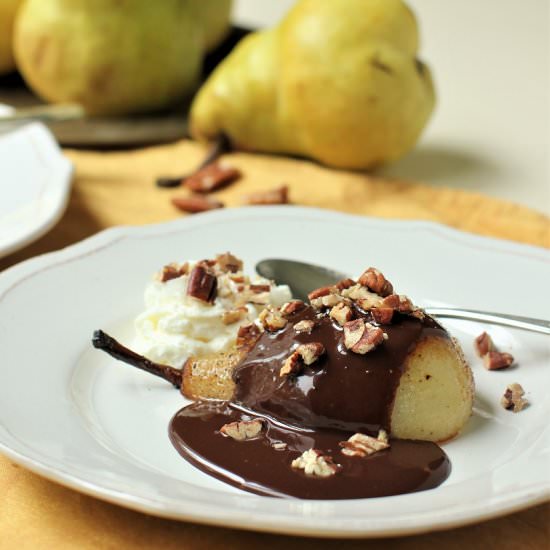 Sautéed Pears with Chocolate Sauce