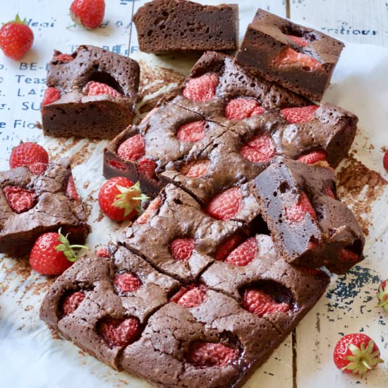 Chocolate Brownie with Strawberries