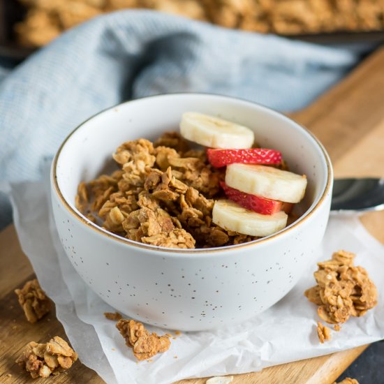 Crunchy Peanut Butter Granola