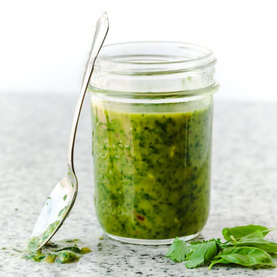 5-minute Italian Green Sauce