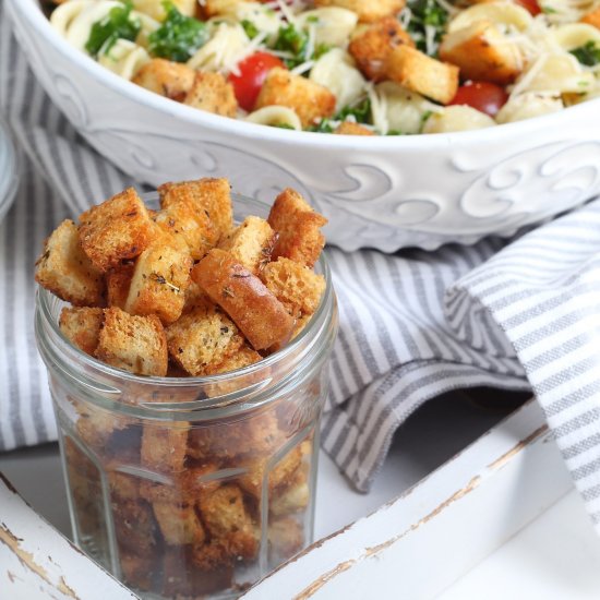 Homemade Garlic and Herb Croutons