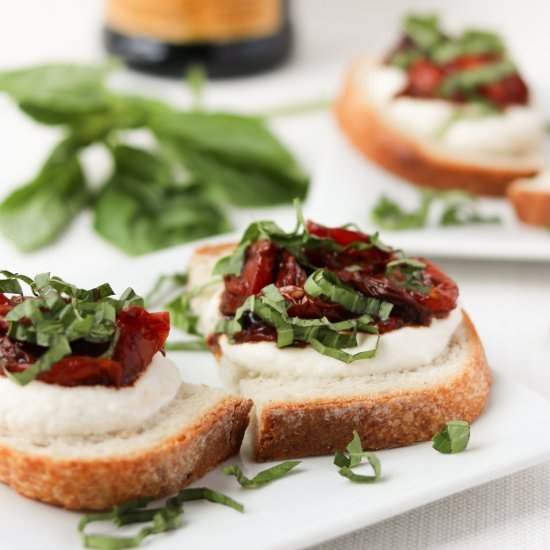 Roasted Tomato Jam Crostini