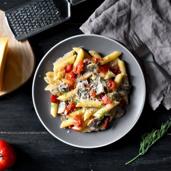 Creamy Mushroom Pasta with Tomatoes