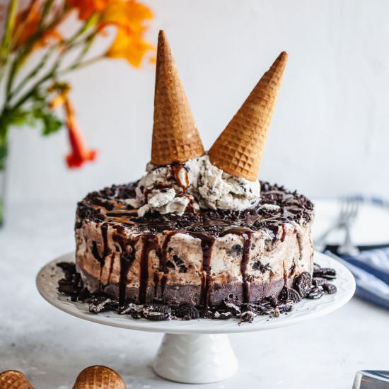 Chocolate Cookie Ice Cream Cake