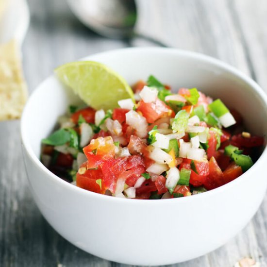 Zesty Garden Tomato Salsa