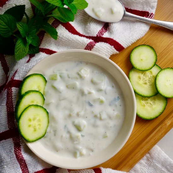 Simple Tzatziki Sauce Recipe