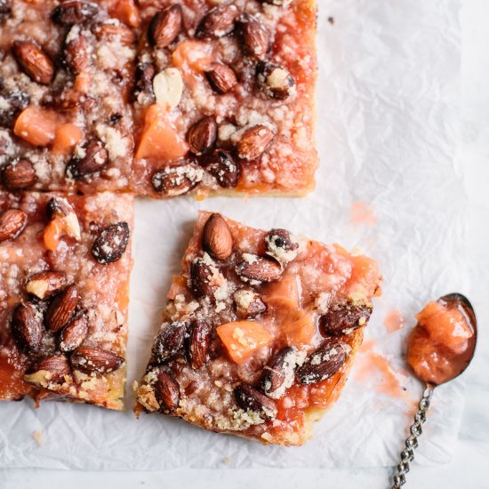 NECTARINE AND ALMOND PIE BARS