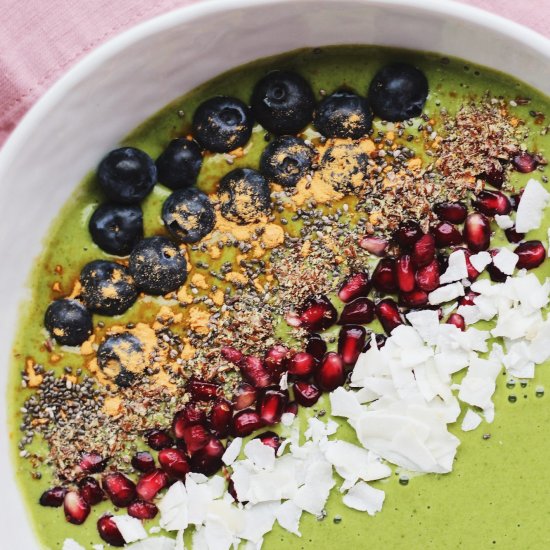 Honey Matcha Smoothie Bowl