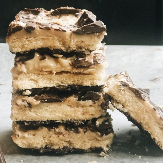 Paleo Shortbread Cashew Caramel Bar