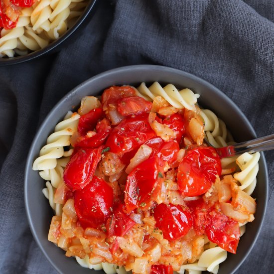 Pasta with Cherry Tomato Sauce