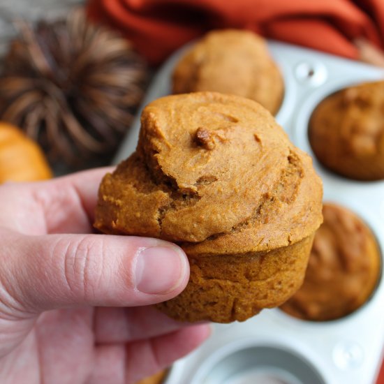 Three Ingredient Pumpkin Muffins