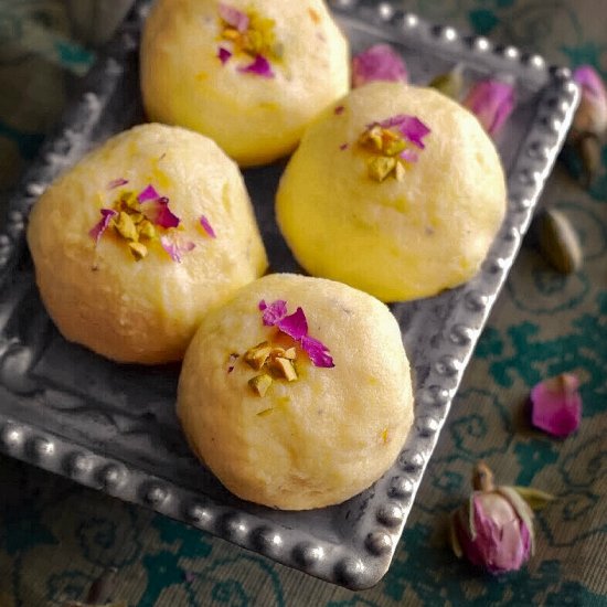 Bengali Kacha Golla