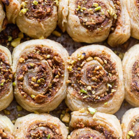 Baklava Cinnamon Rolls