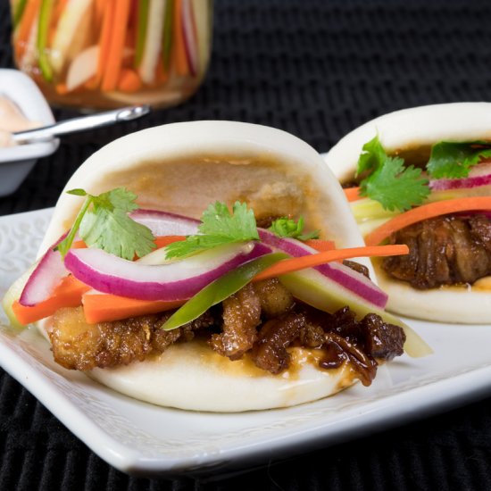 Steamed Bao with Glazed Pork Belly