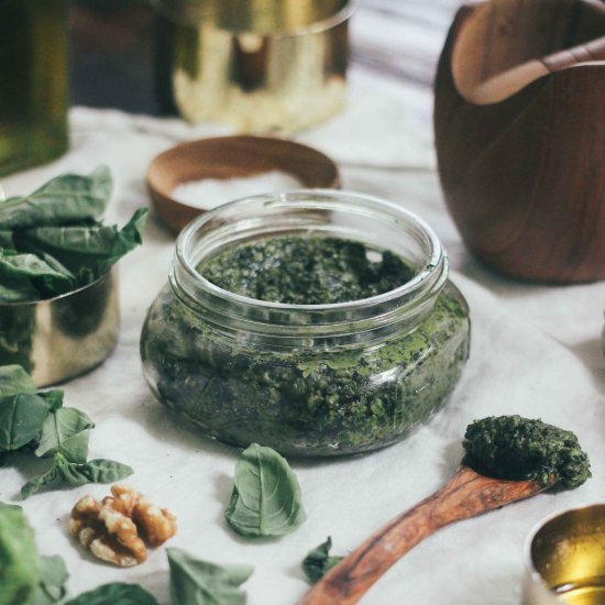 Authentic Italian Summer Pesto