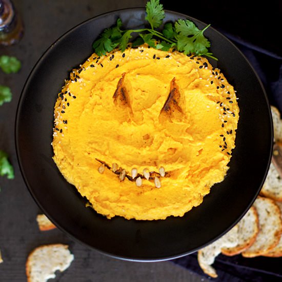 Halloween Pumpkin Hummus Dip