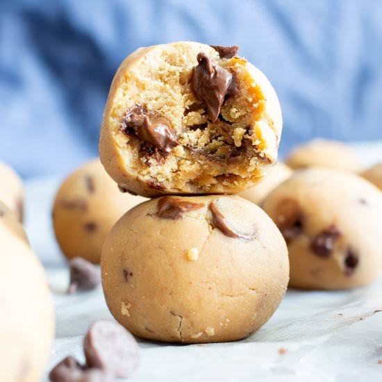 PB Chocolate Chip No Bake Bites