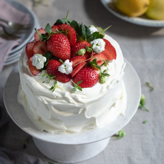 Lemon curd cream cake