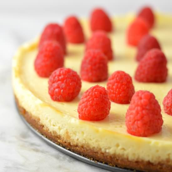 Greek Yogurt Raspberry Cheesecake