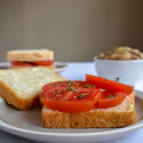 Southern Tomato and Mayo Sandwiches