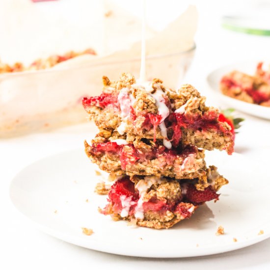 Vegan Strawberry Crumble Cake Bars