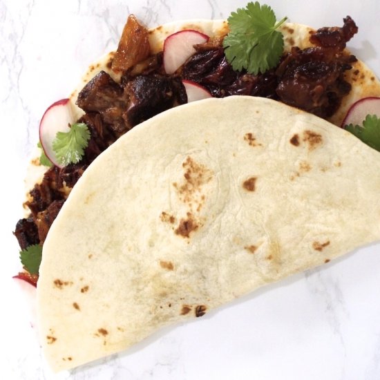 Chipotle Beef Crockpot Tacoss