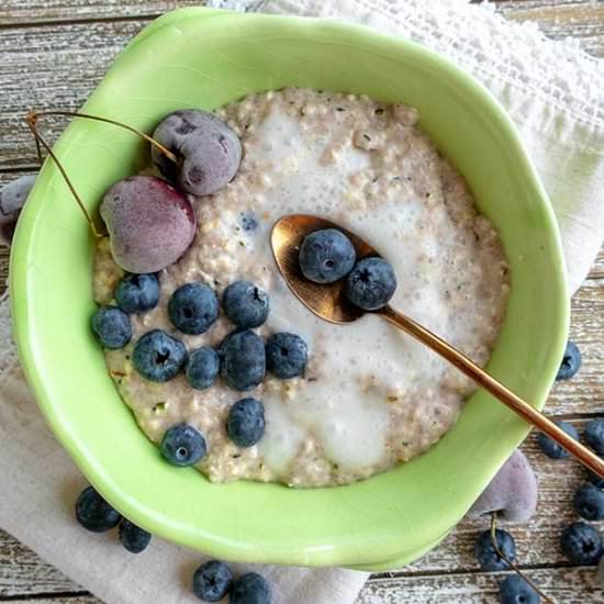 Gingerbread Overnight Oats with…