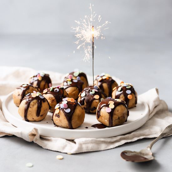 Easy Vegan Cookie Dough Bites