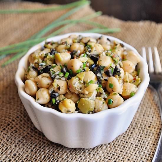 Mediterranean Chickpea Salad