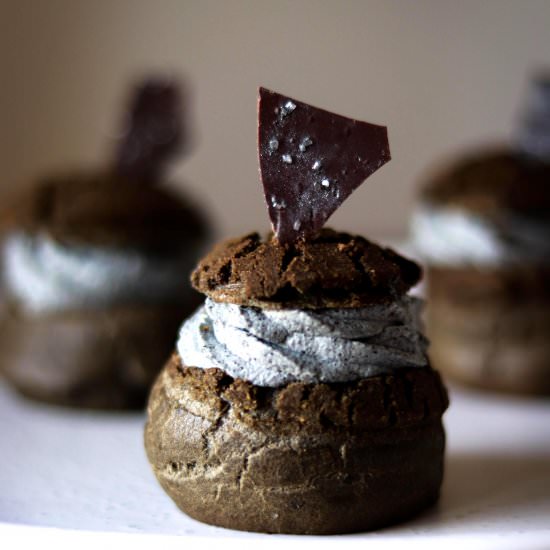 CHARCOAL DARK CHOCOLATE CREAM PUFF