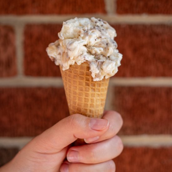 Caramel Swirl No-Churn Ice Cream