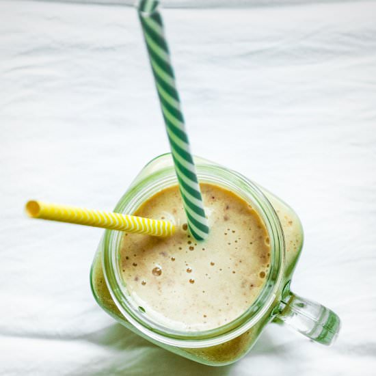 Fruity Smoothie with Greek Honey!