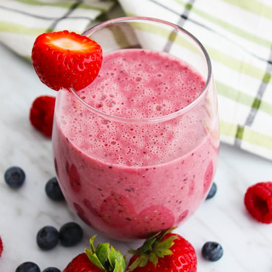 Breakfast Berry Oat Smoothie