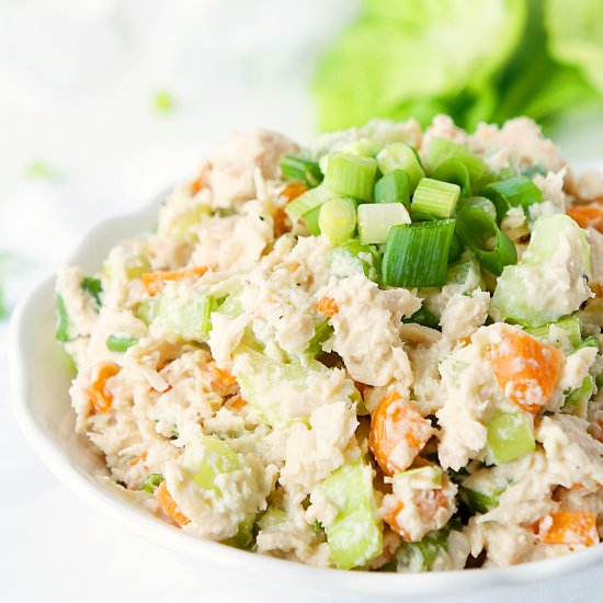 Mayo-free Creamy Tuna Lettuce Wraps