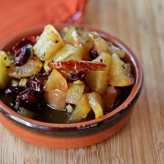 Minute Apple Chutney