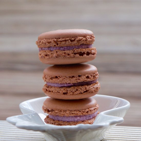 Blueberry macarons