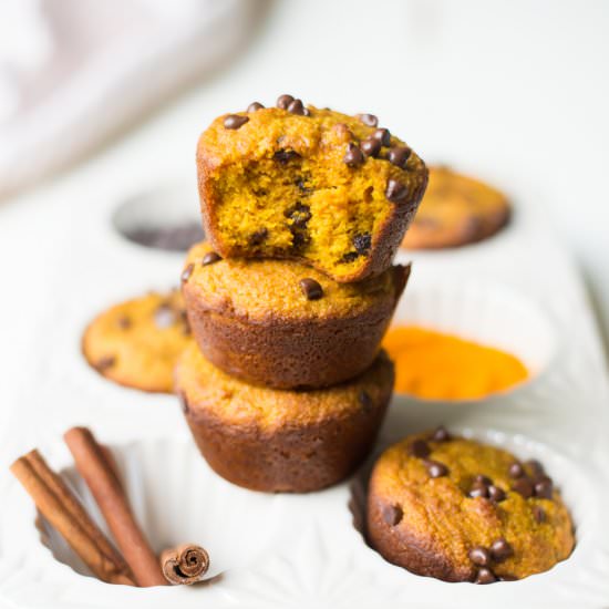 One-Bowl Turmeric Flourless Muffins