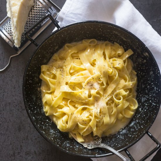 Traditional Alfredo Pasta