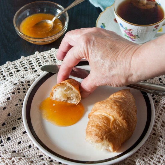 LOW SUGAR PEACH JAM